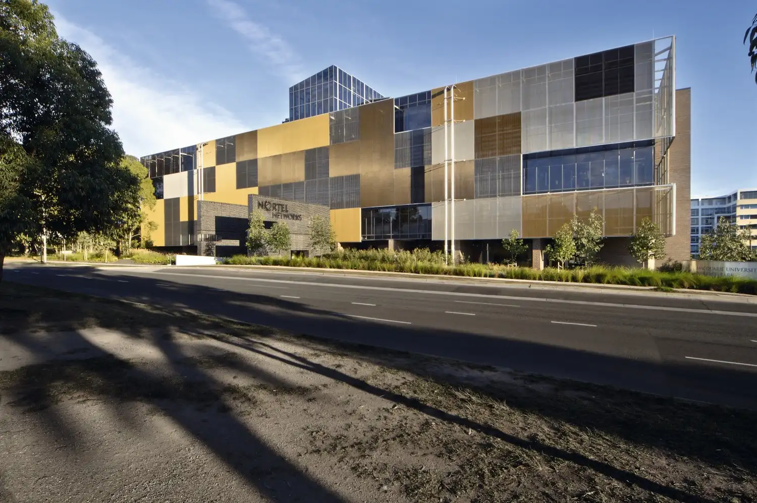 Nortel-Building-Macquarie-Park-NSW-Evan-Fittinghoff.1