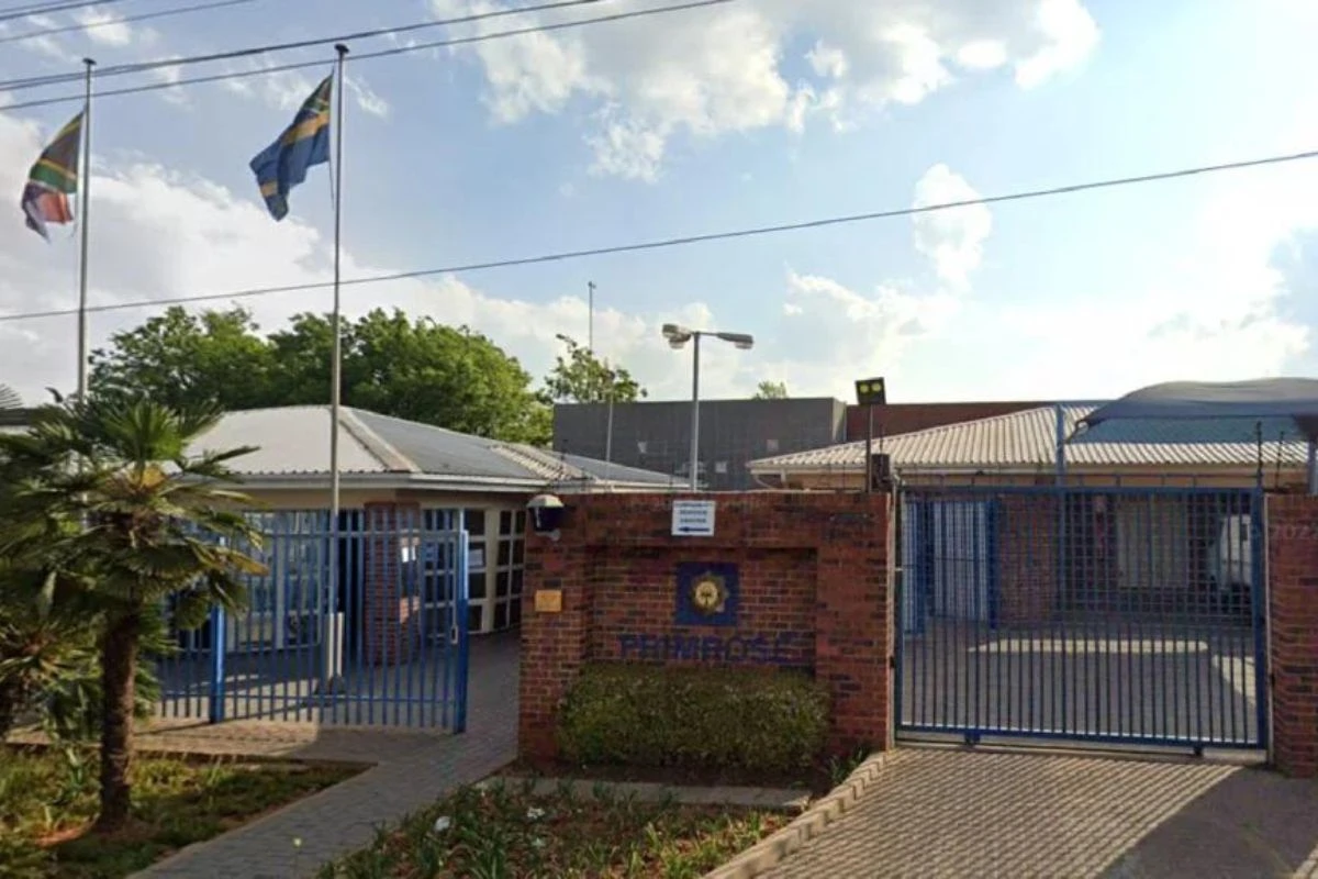 Primrose-Police-Station-Germiston-Sout-Africa-Evan-Fittinghoff2